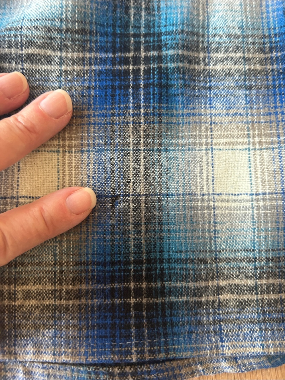 Pendleton Blue and Gray Plaid Button-Down Shirt- L - Picture 5 of 7